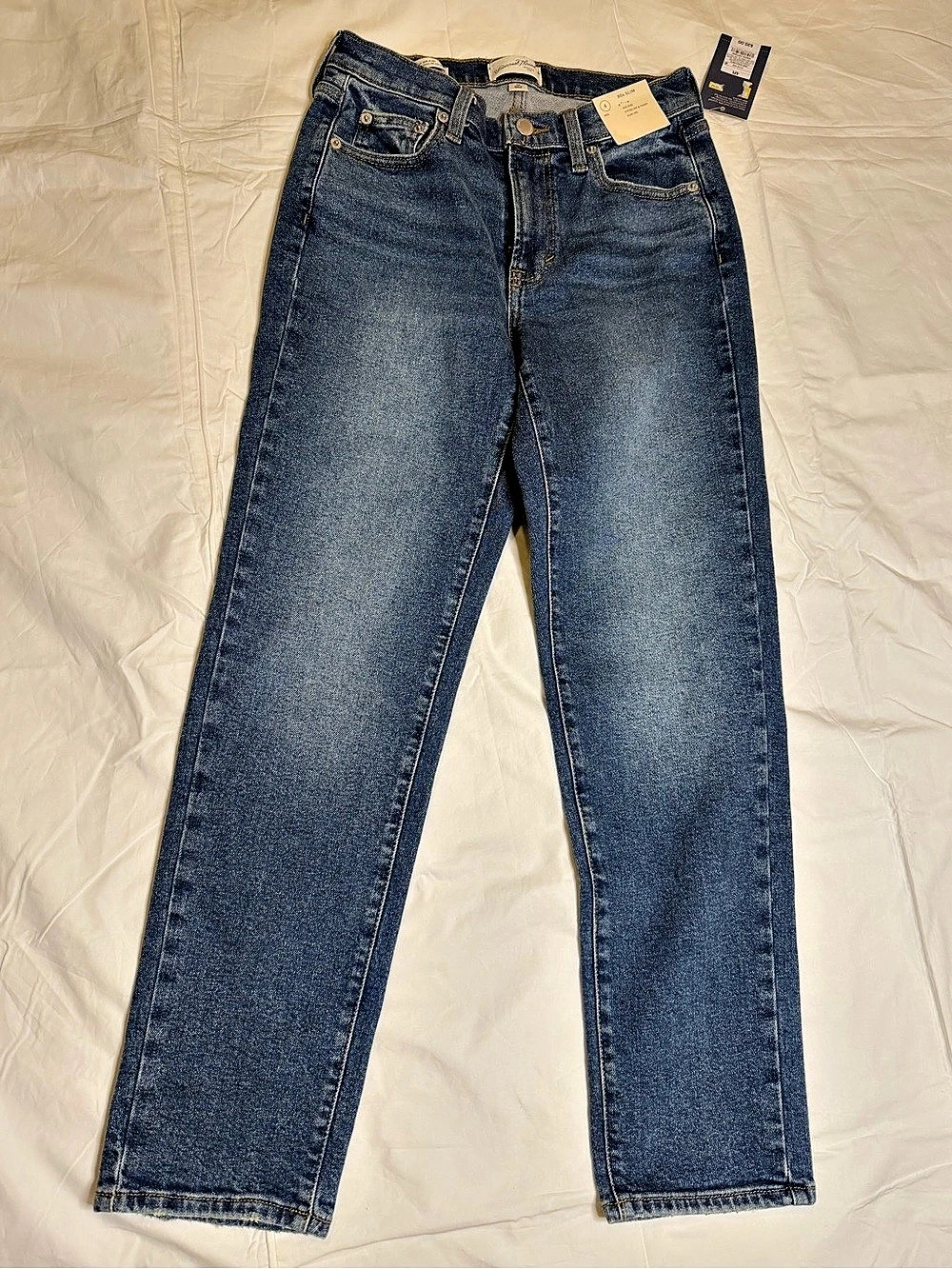 Universal Thread Straight Leg Jeans in Blue Size 4R NWT